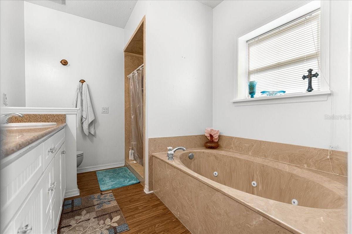 Image 24 of 52 For 6025 19th Court