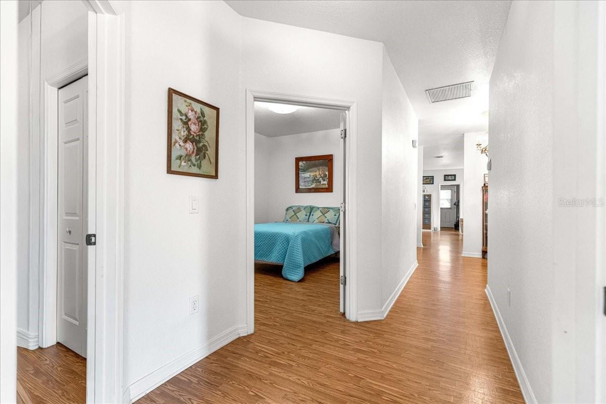 Image 26 of 52 For 6025 19th Court