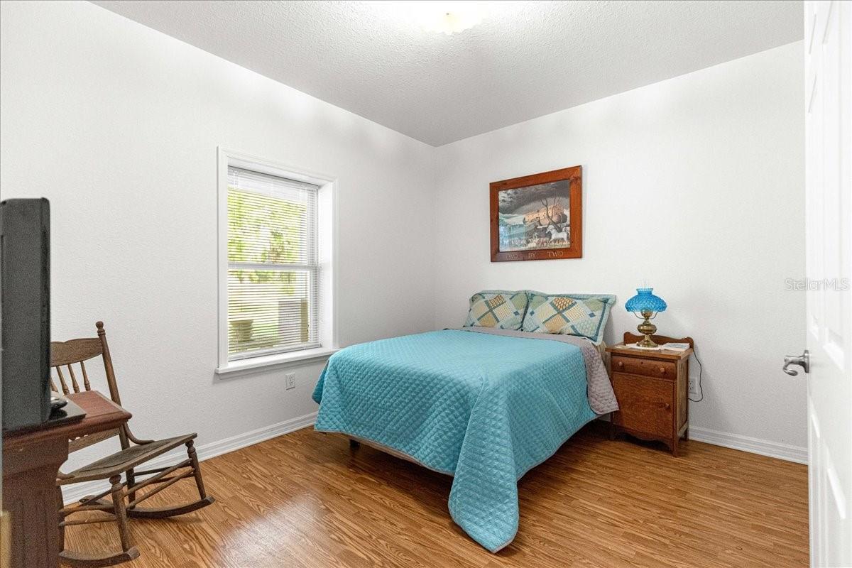 Image 27 of 52 For 6025 19th Court