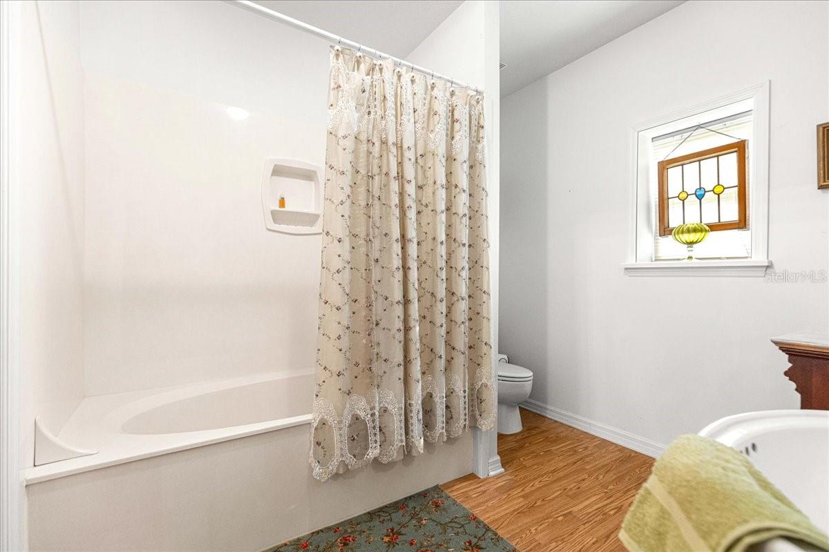 Image 30 of 52 For 6025 19th Court