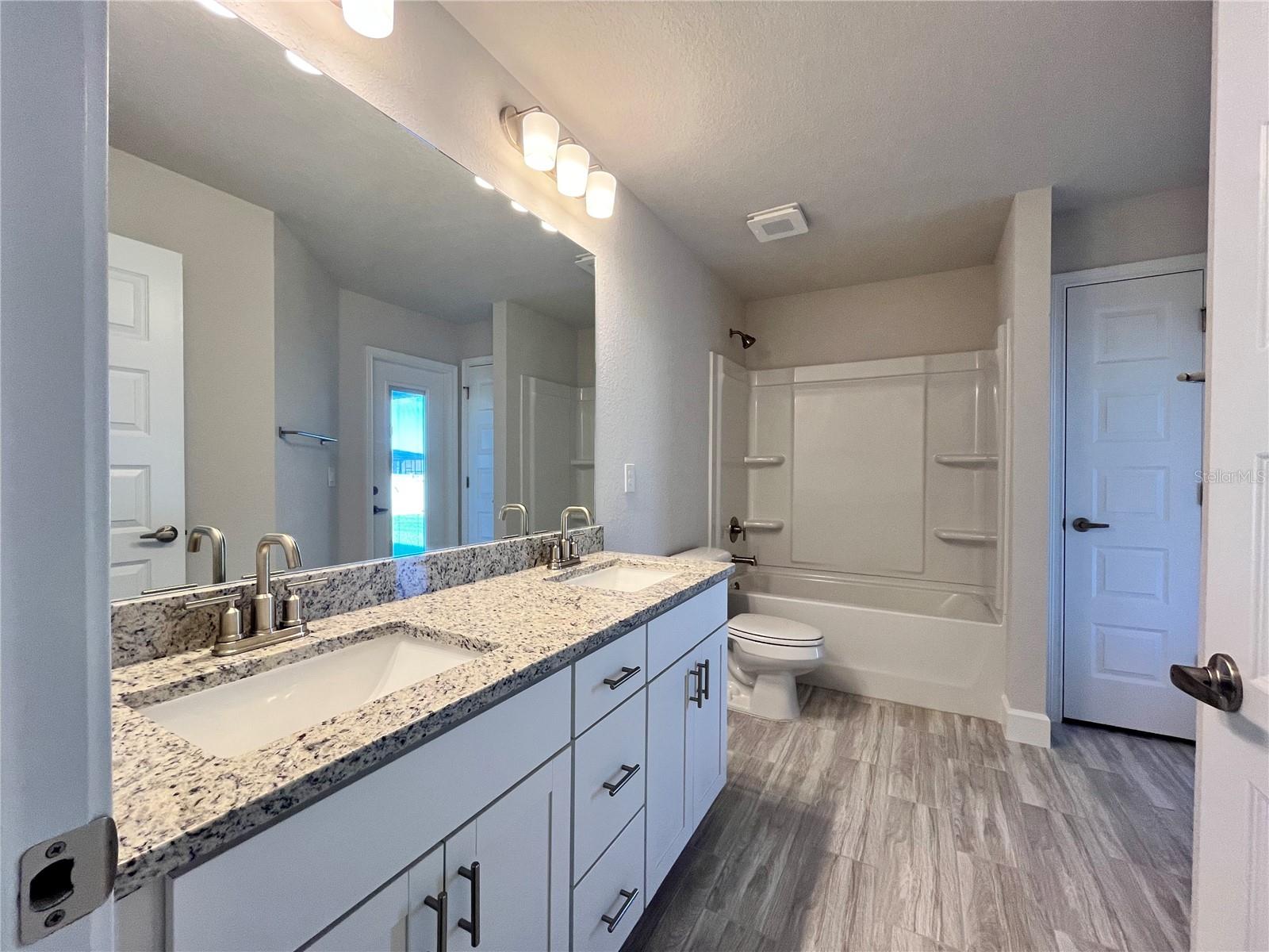 Image 19 of 20 For 16820 23rd Avenue