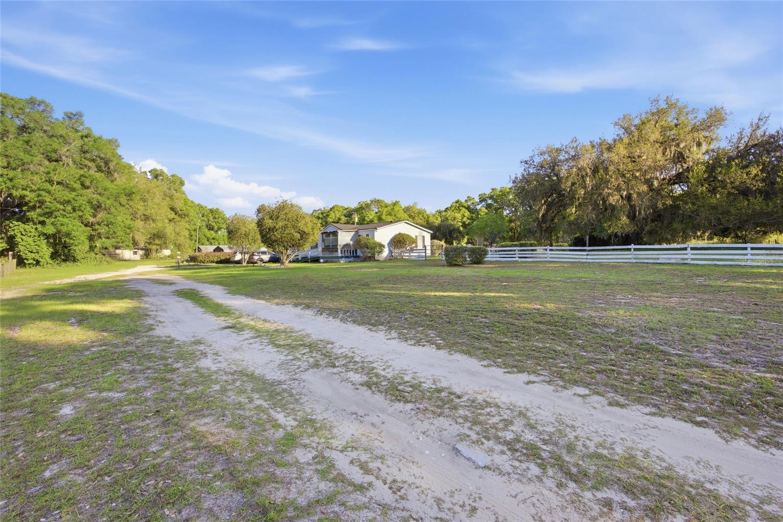 Image 4 of 22 For 13841 Jacksonville Road