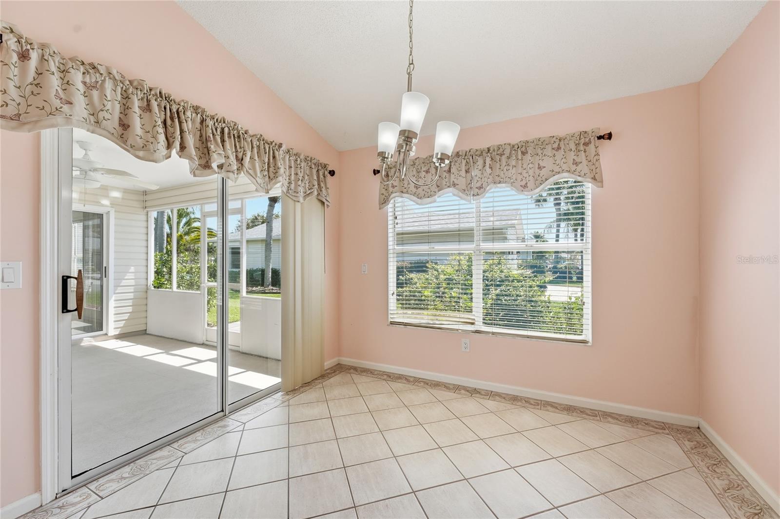 Image 11 of 47 For 5930 Foxtail Way