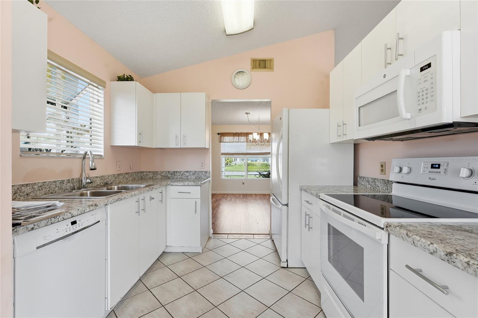 Image 9 of 47 For 5930 Foxtail Way