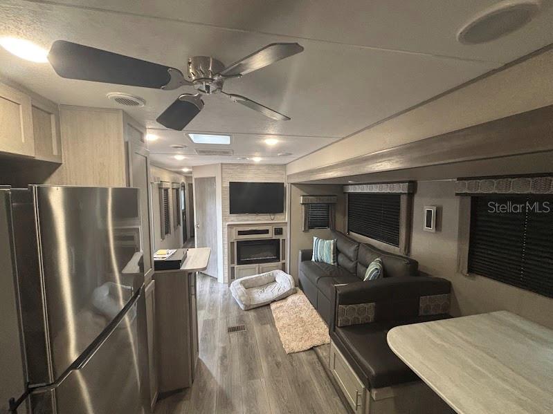 Image 12 of 23 For 14403 252nd Court Road Ne 128