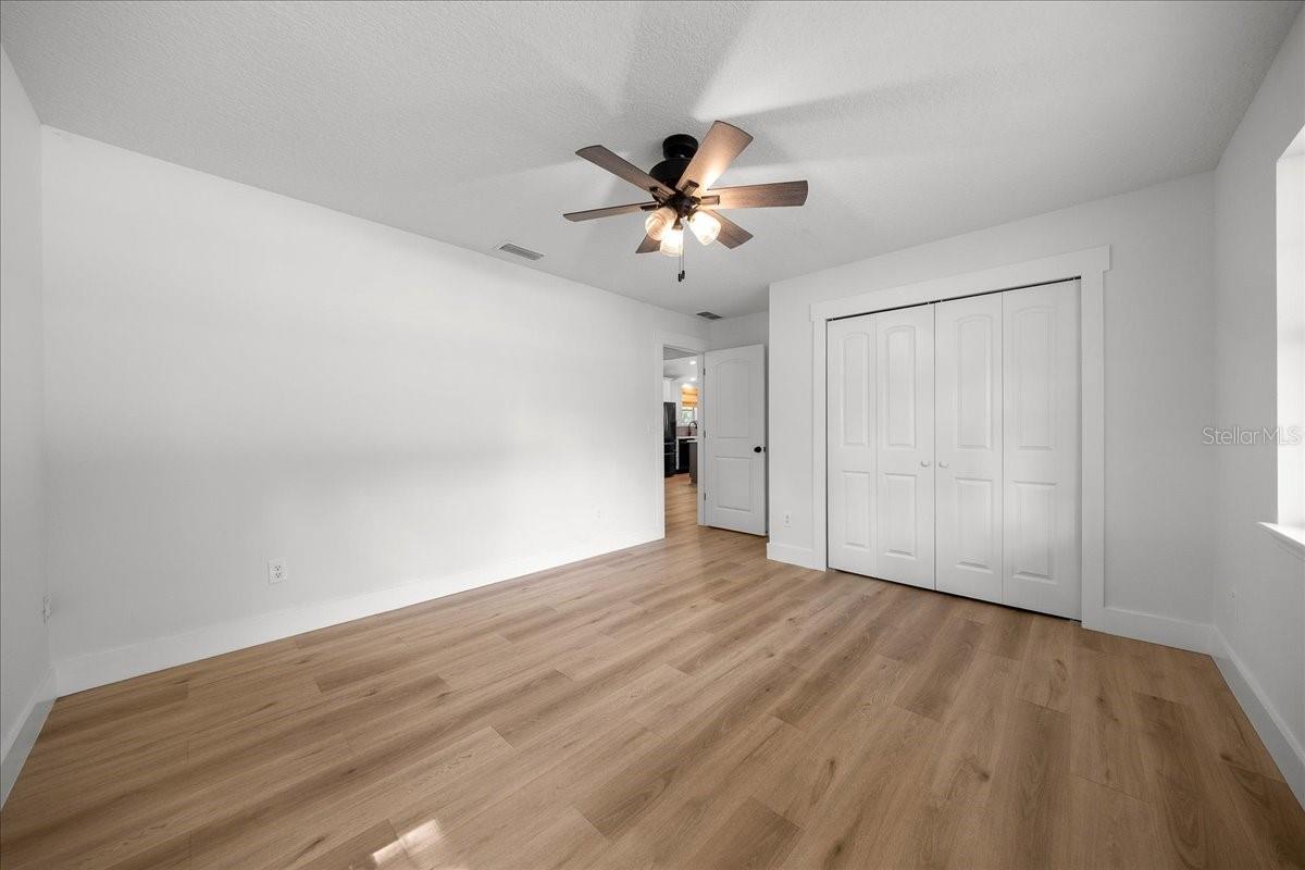 Image 15 of 34 For 5214 113th Place