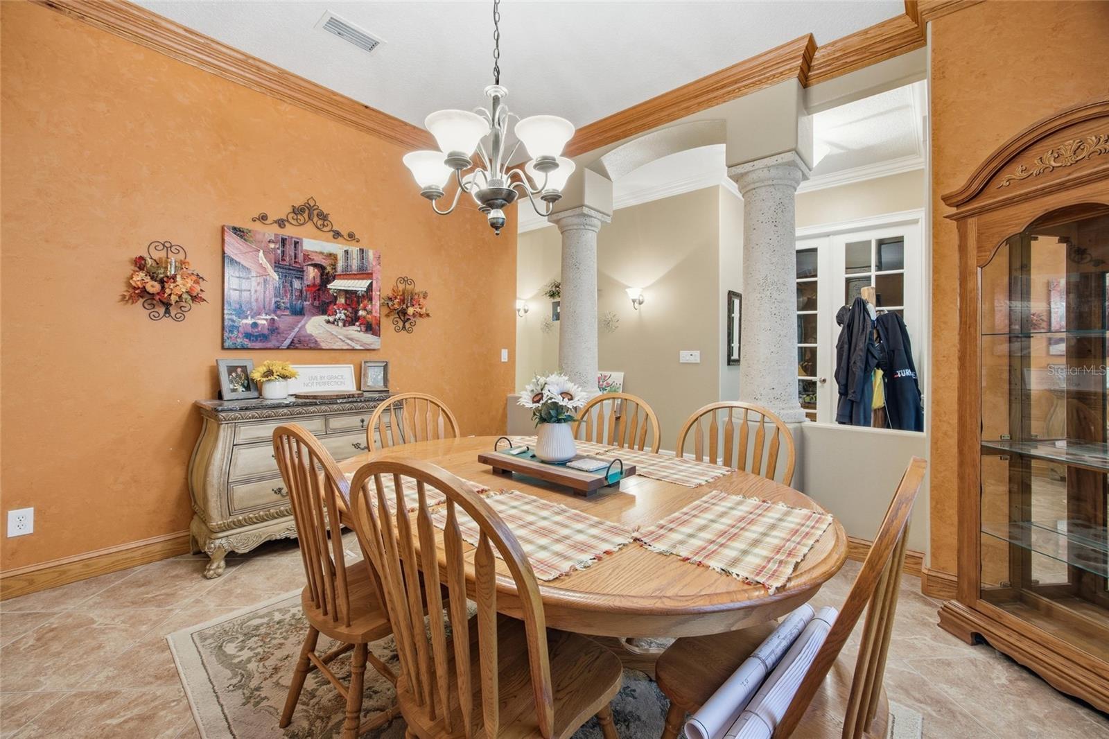 Image 10 of 58 For 10645 Parkway Drive