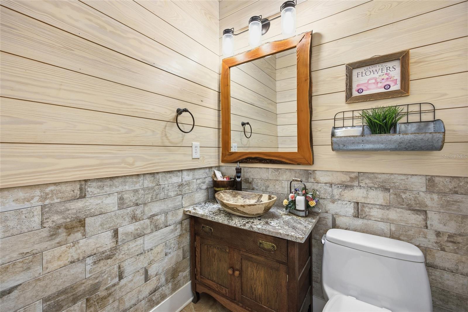 Image 11 of 58 For 10645 Parkway Drive