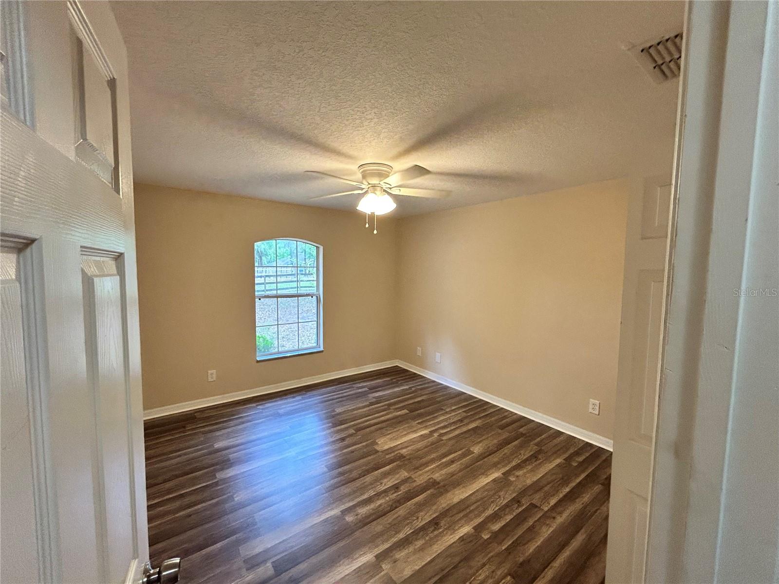 Image 22 of 35 For 4475 115th Street