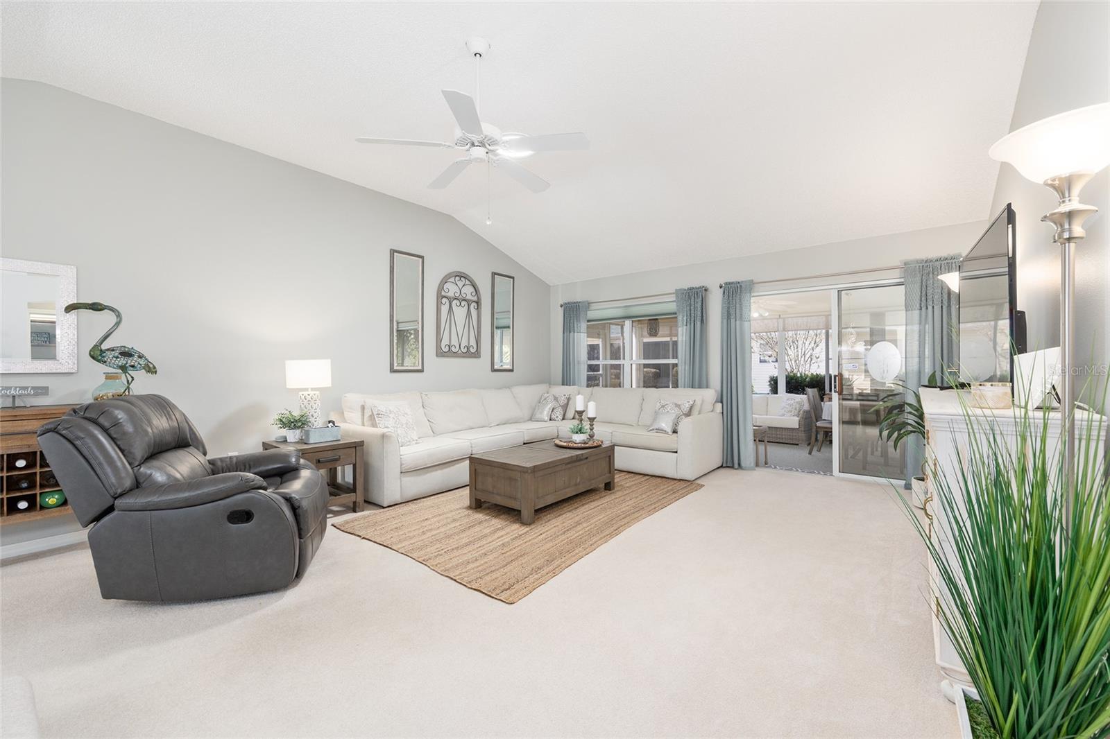 Image 13 of 35 For 1504 Avila Place