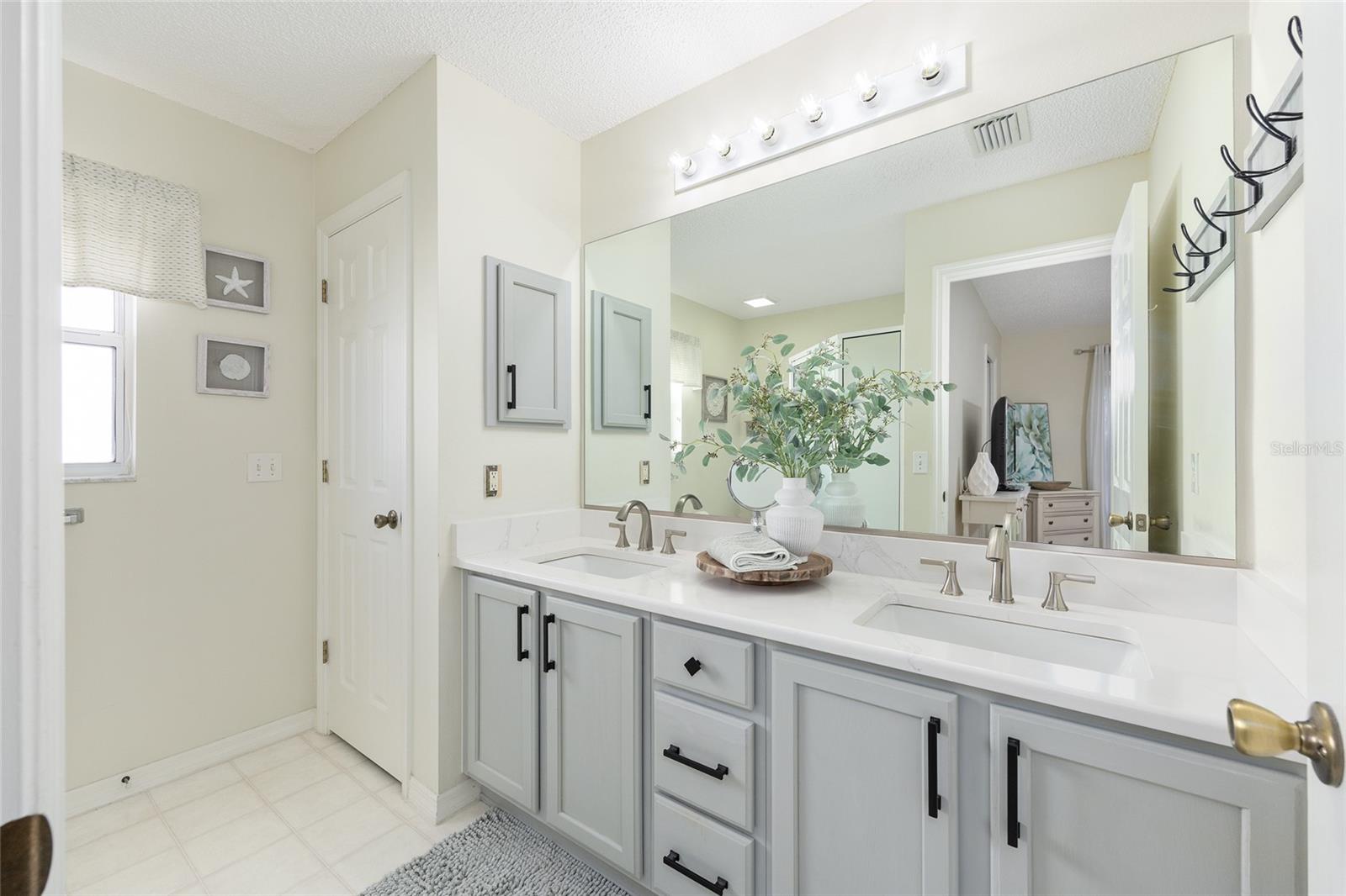 Image 19 of 35 For 1504 Avila Place