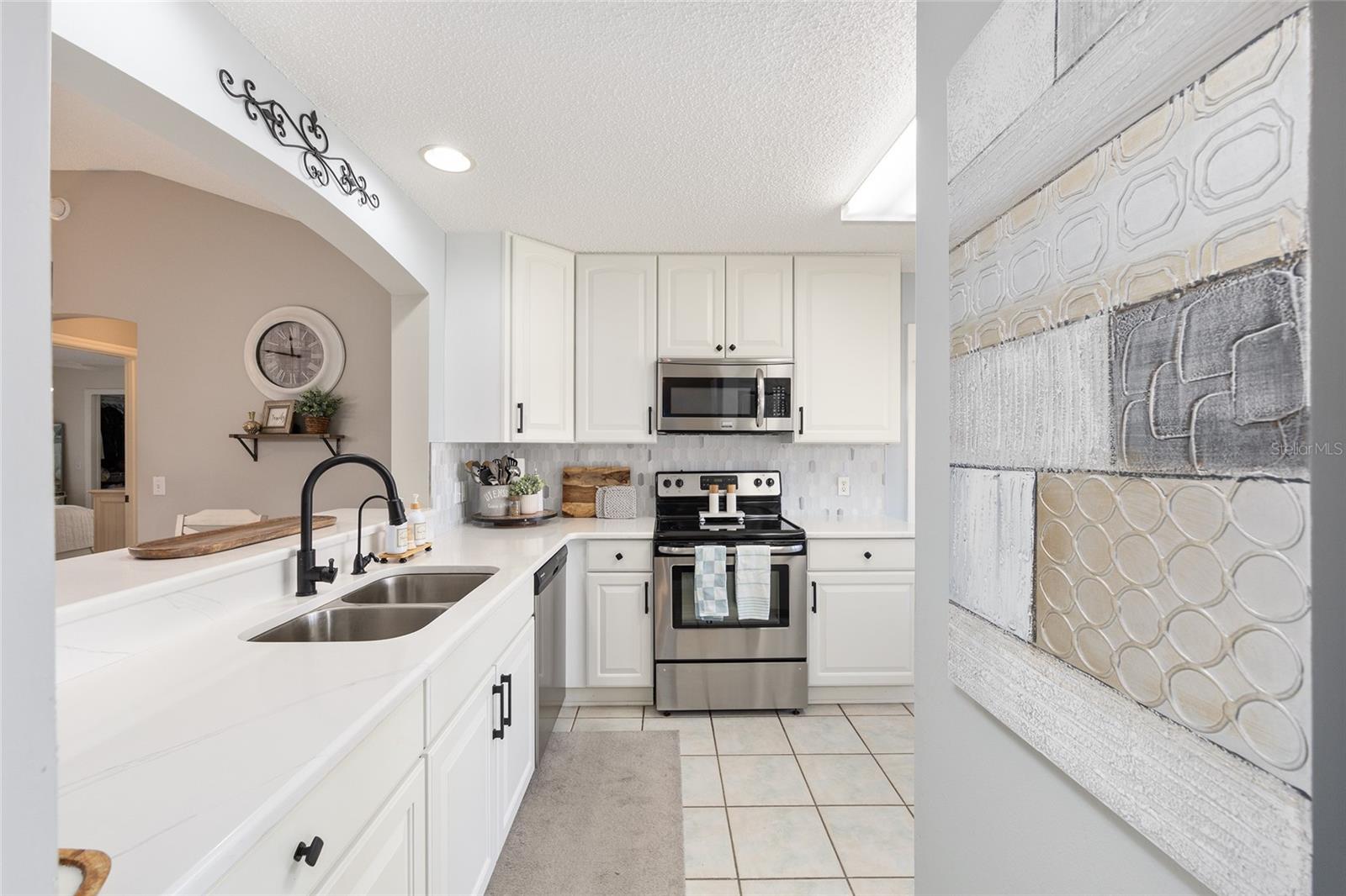 Image 6 of 35 For 1504 Avila Place