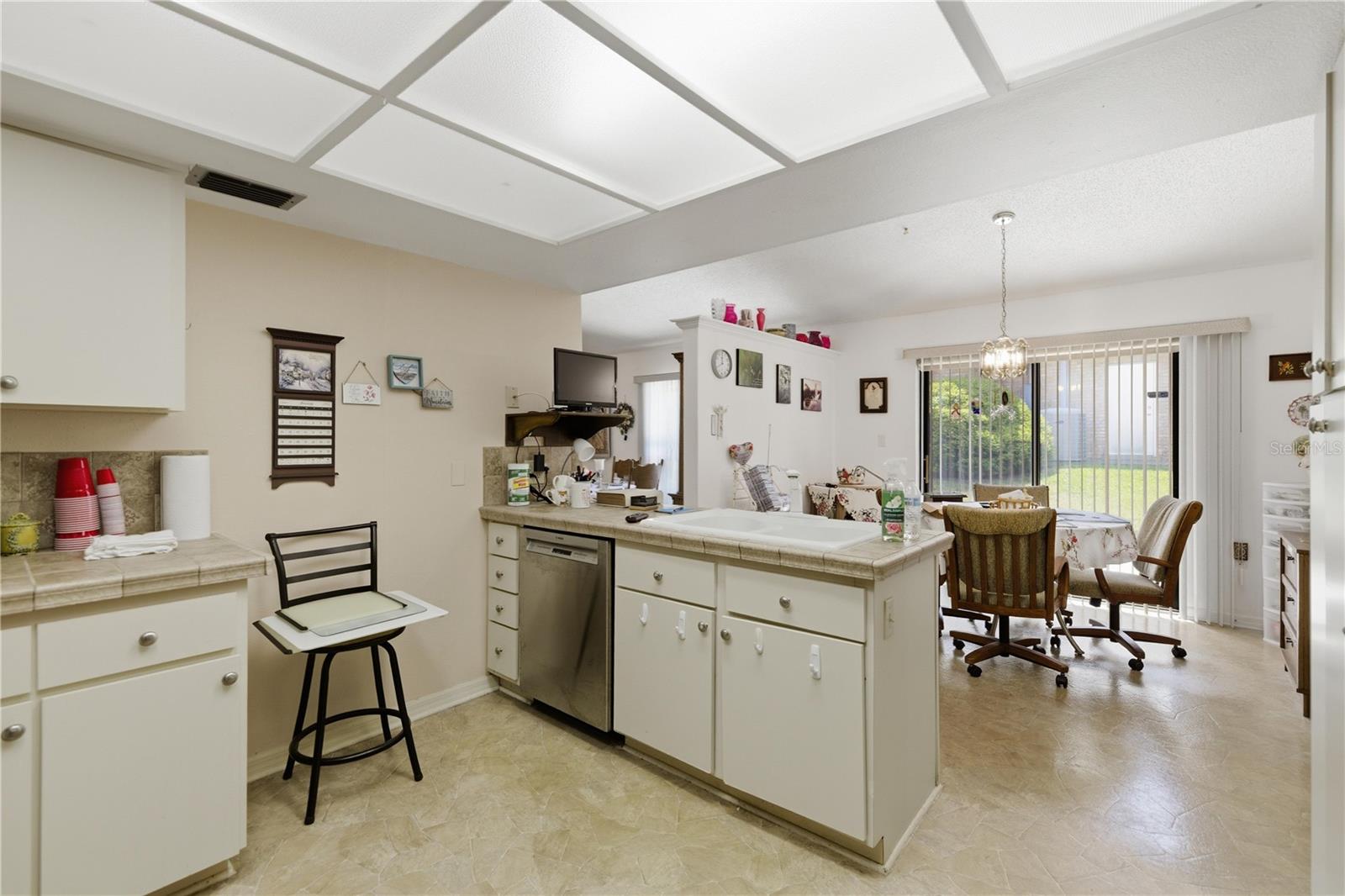 Image 19 of 29 For 9704 Wedgewood Lane