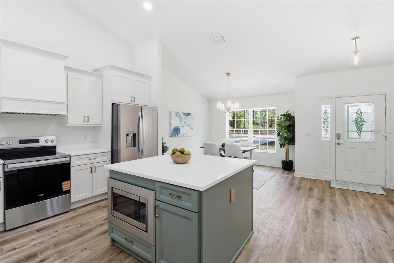 Image 13 of 45 For 9620 Goldenbell Way