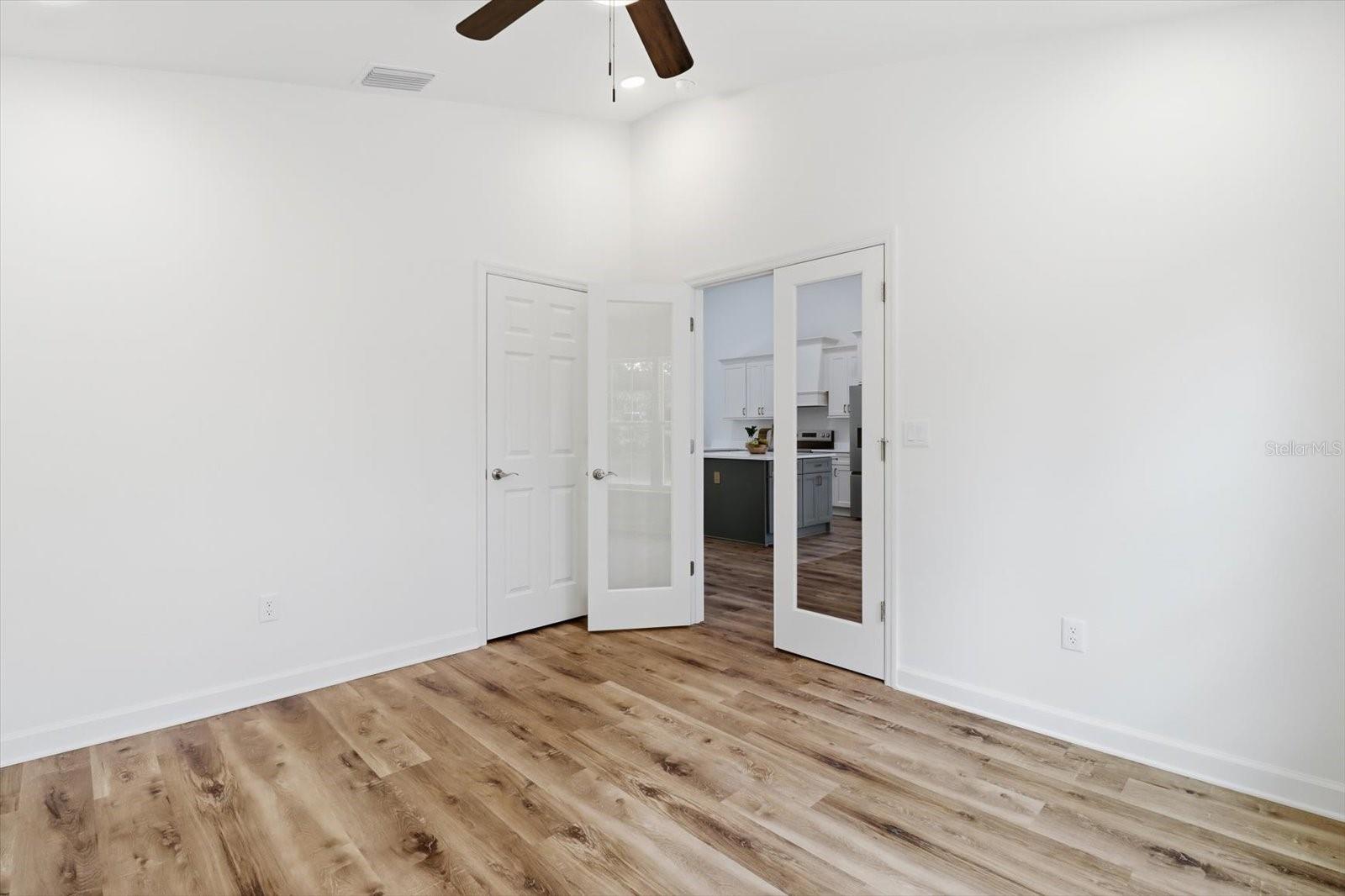 Image 23 of 45 For 9620 Goldenbell Way