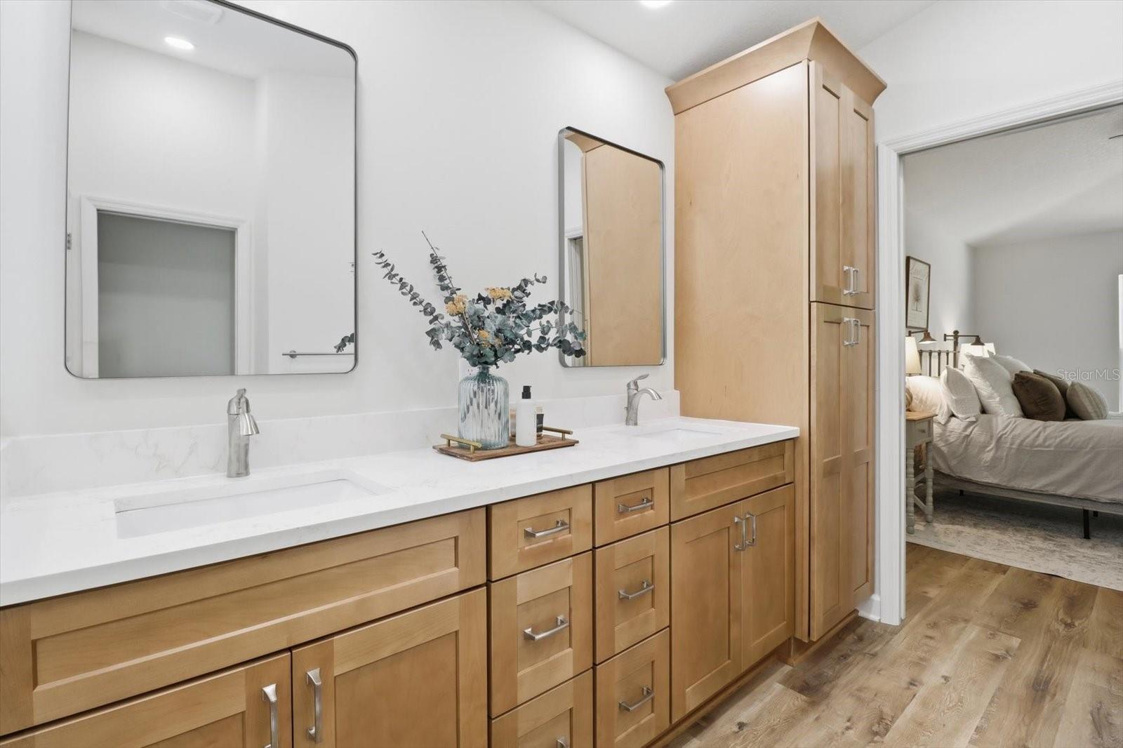 Image 34 of 45 For 9620 Goldenbell Way