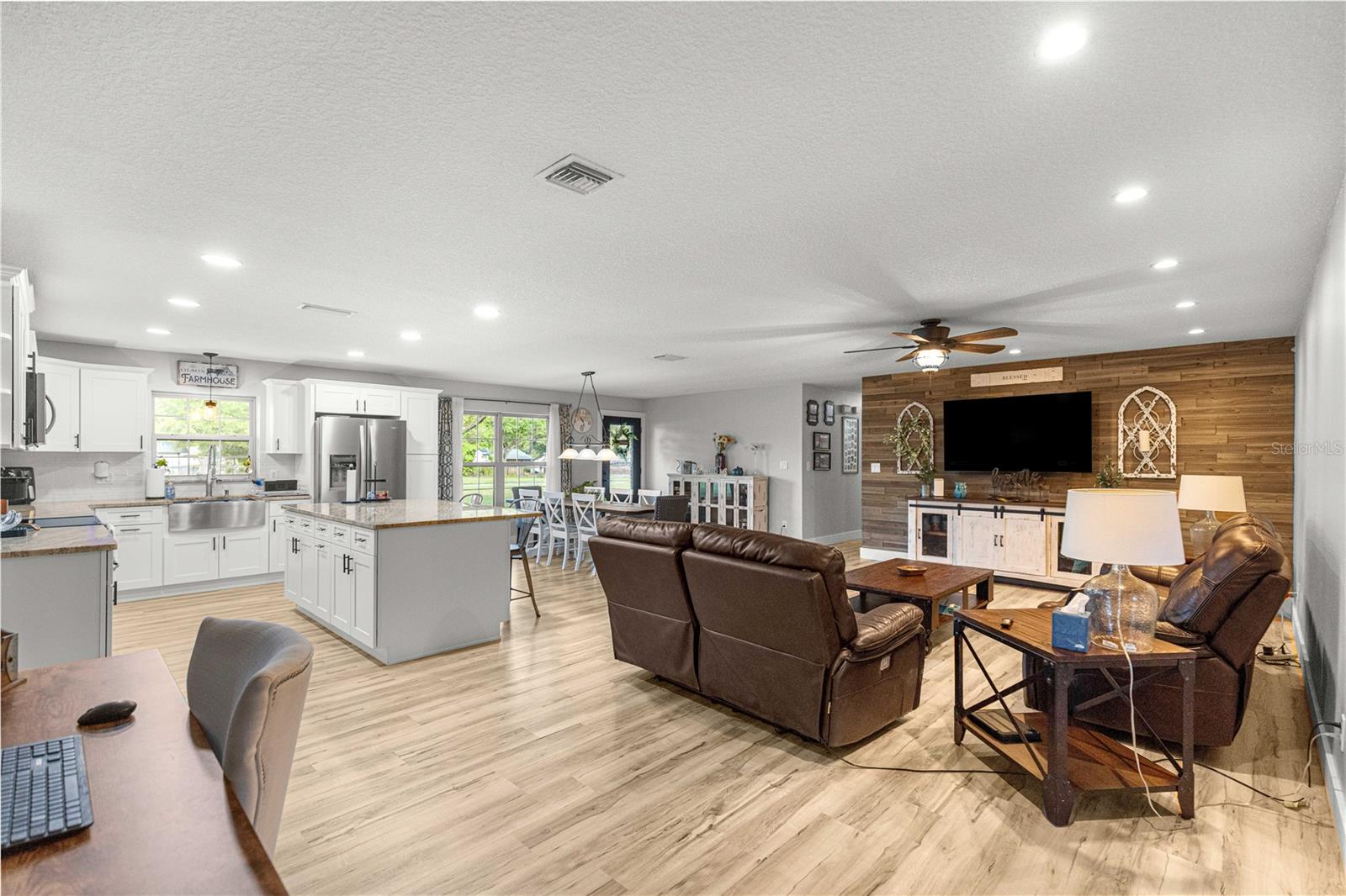 Image 12 of 52 For 2940 49th Street