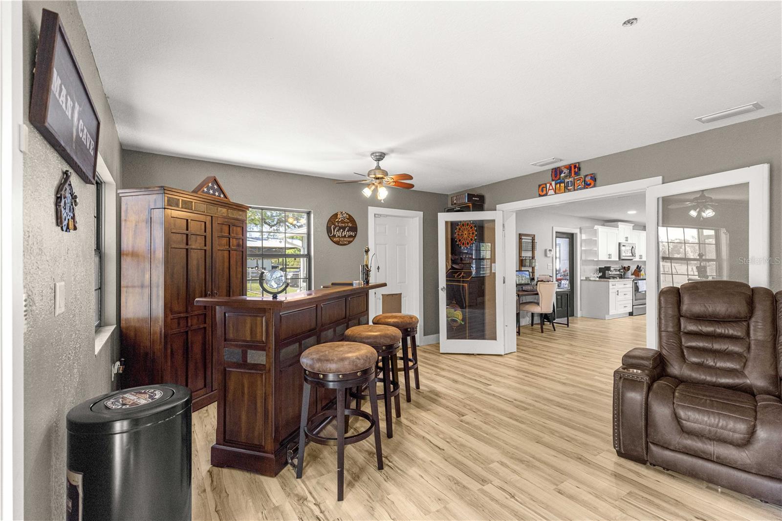 Image 17 of 52 For 2940 49th Street