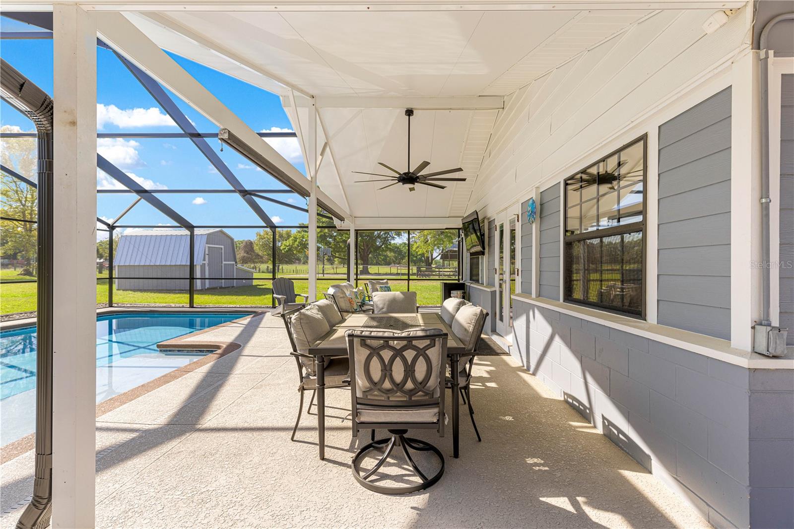 Image 23 of 52 For 2940 49th Street