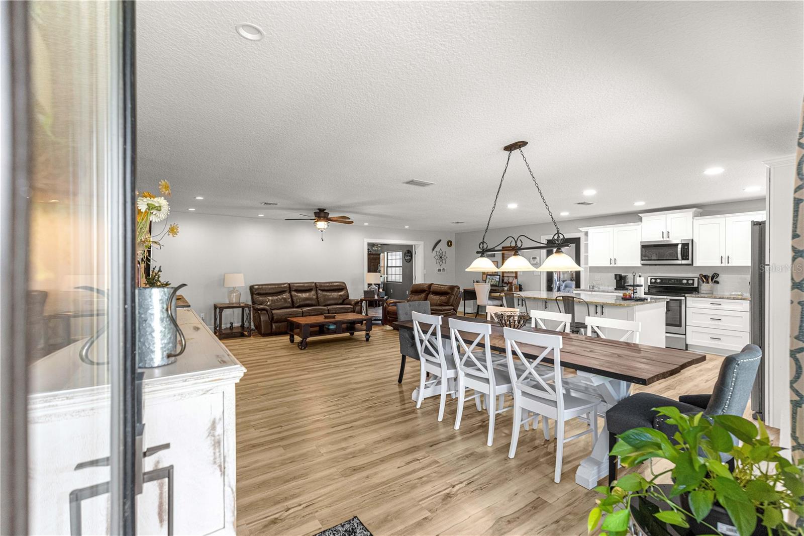 Image 4 of 52 For 2940 49th Street