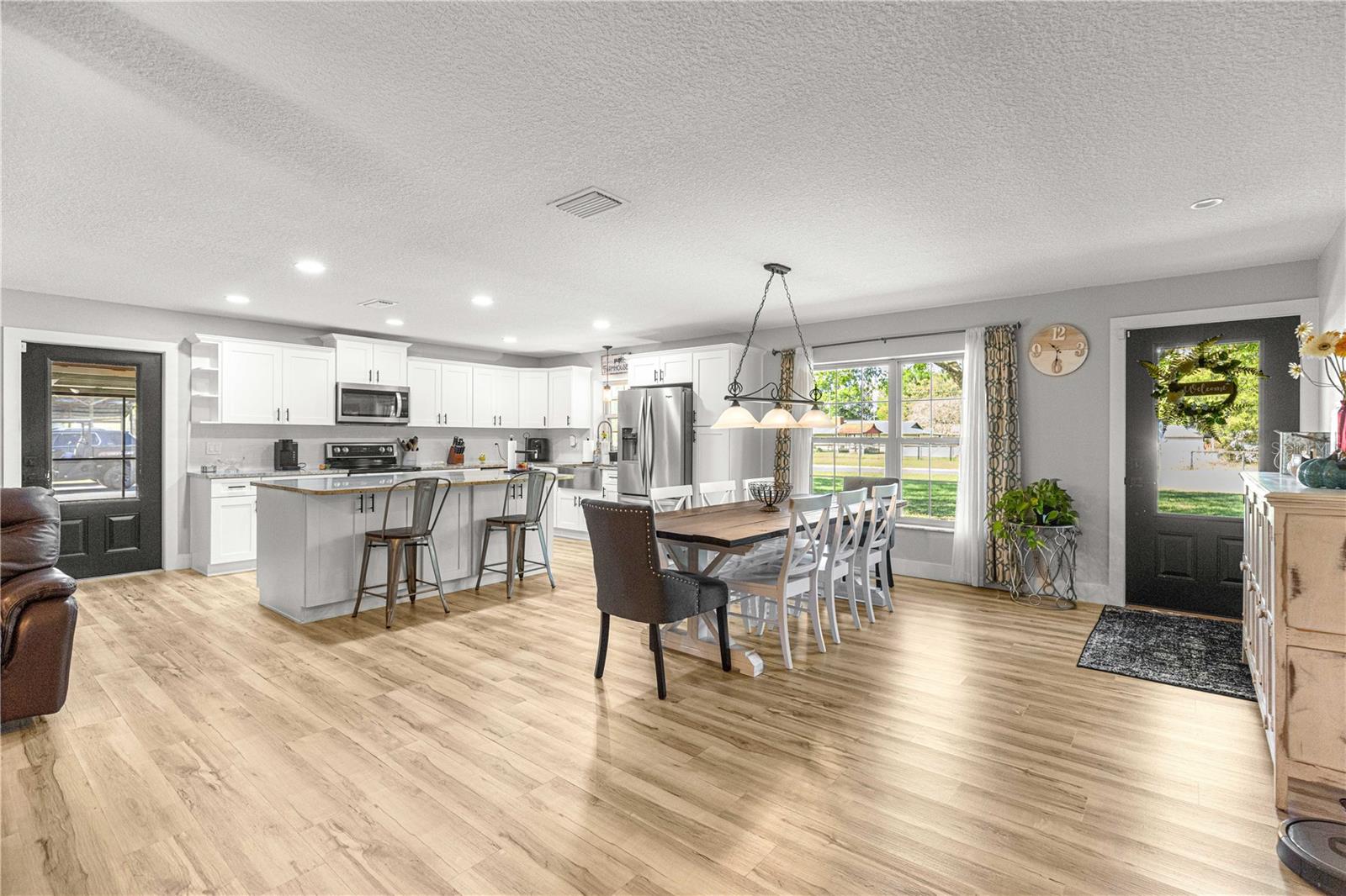 Image 6 of 52 For 2940 49th Street