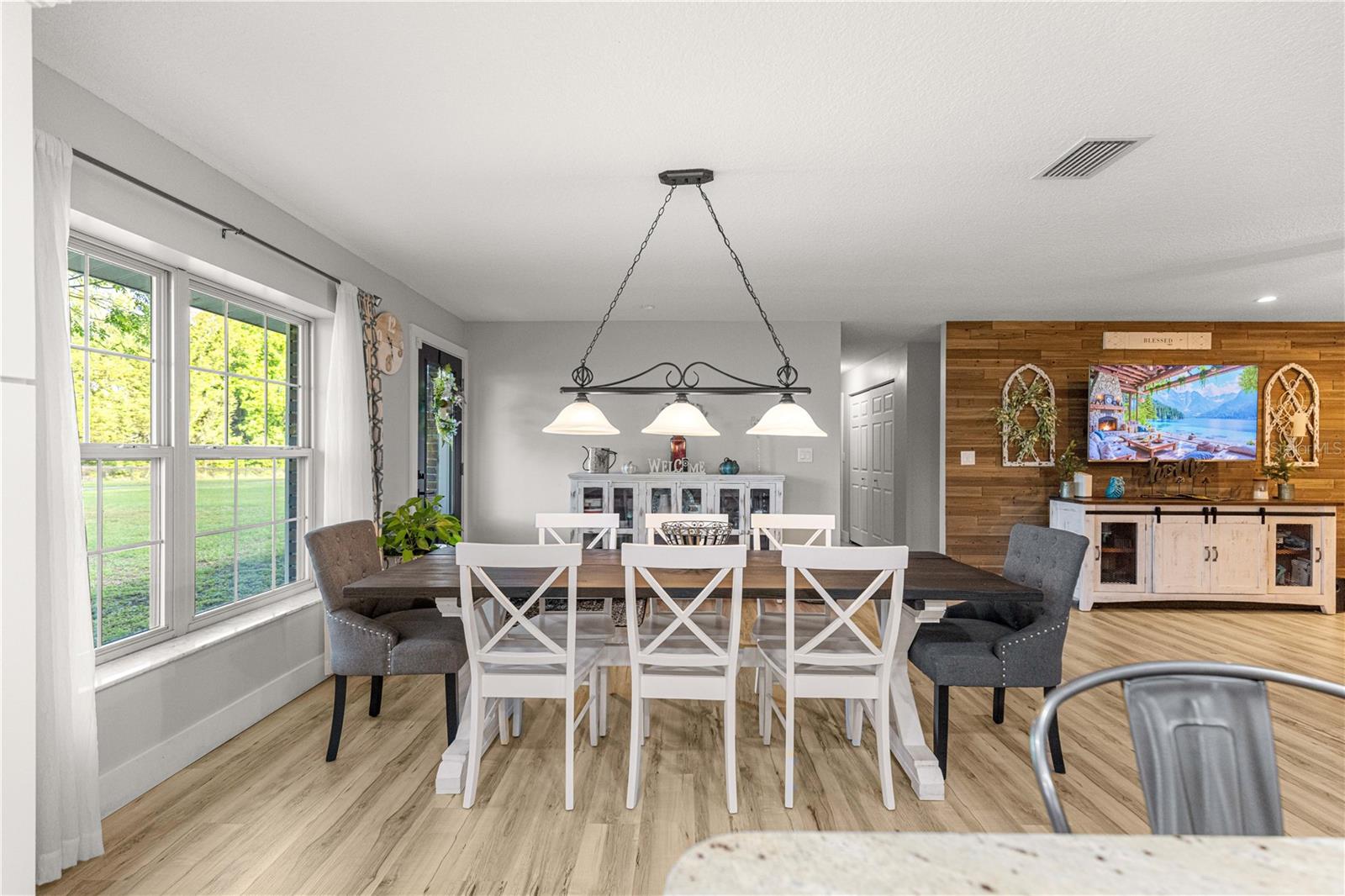 Image 7 of 52 For 2940 49th Street