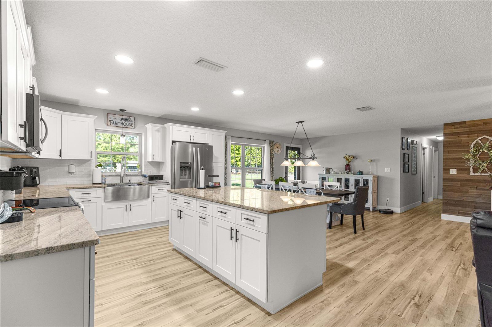 Image 9 of 52 For 2940 49th Street