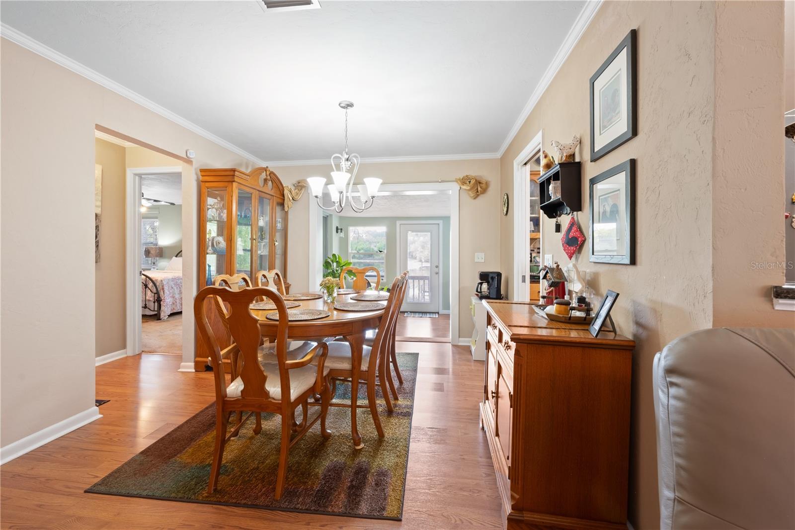 Image 22 of 33 For 2550 31st Street