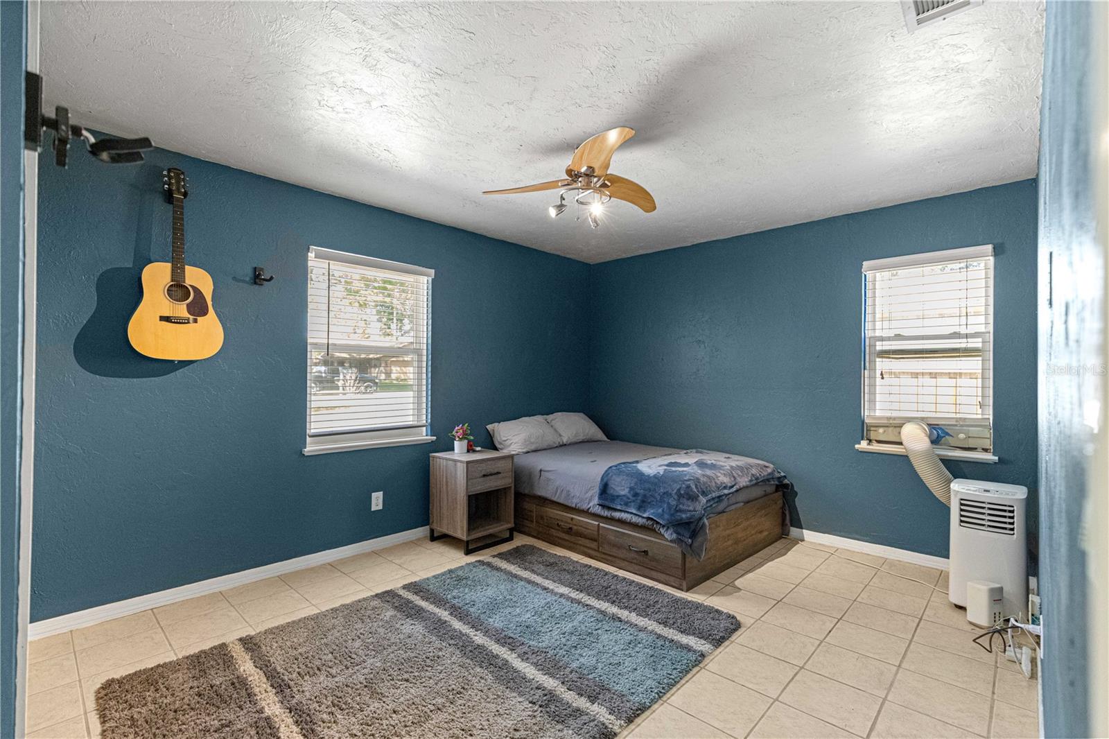 Image 12 of 17 For 3753 18th Court