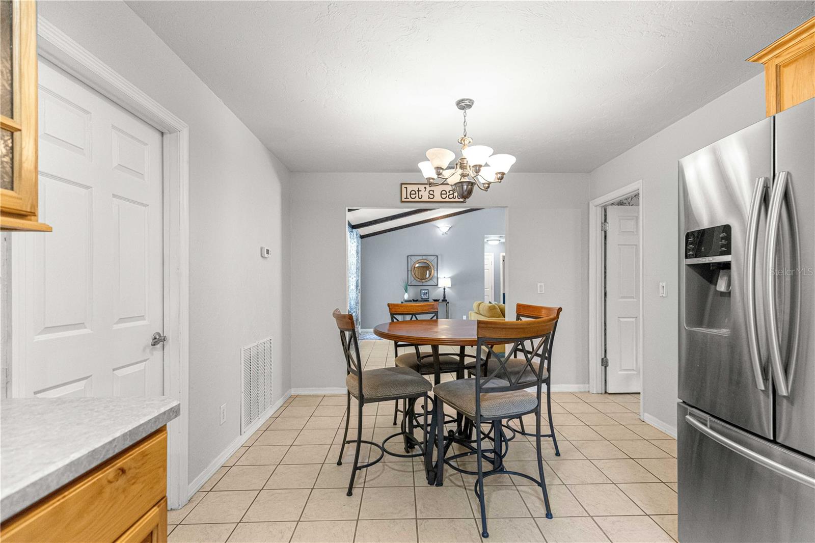 Image 6 of 17 For 3753 18th Court