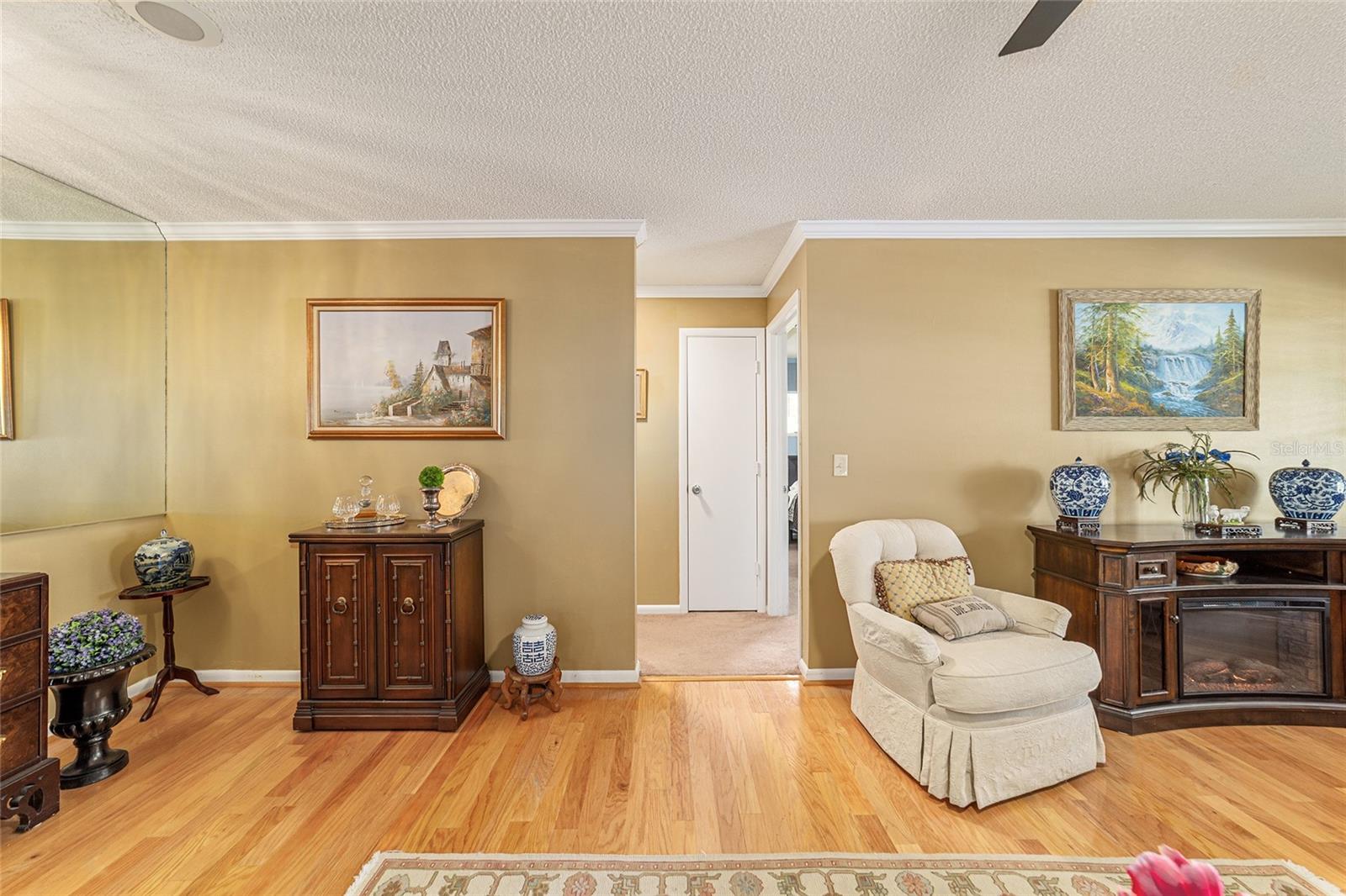 Image 14 of 55 For 8819 91st Place D