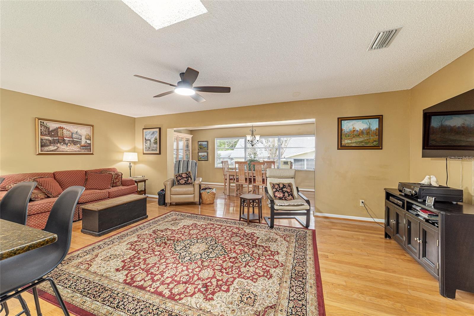 Image 17 of 55 For 8819 91st Place D