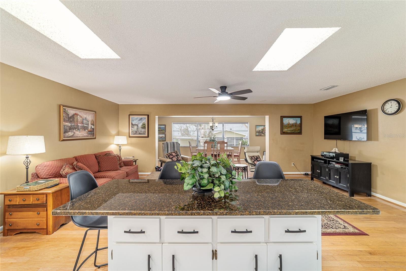 Image 25 of 55 For 8819 91st Place D