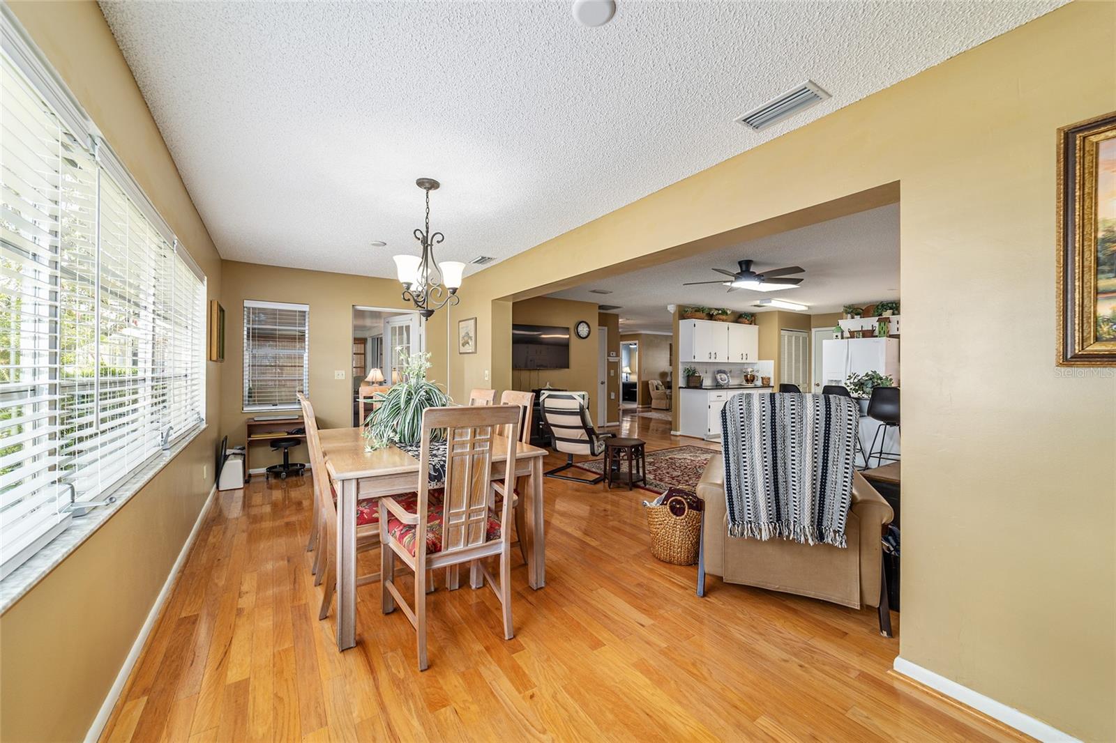 Image 28 of 55 For 8819 91st Place D