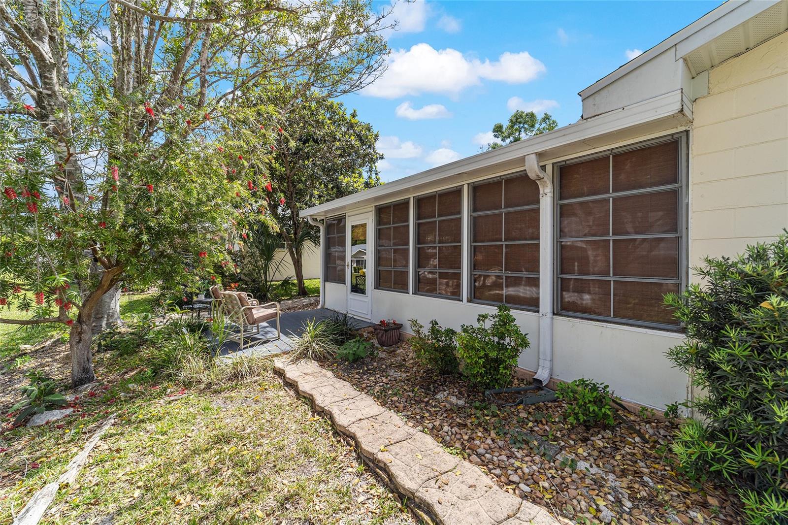 Image 44 of 55 For 8819 91st Place D