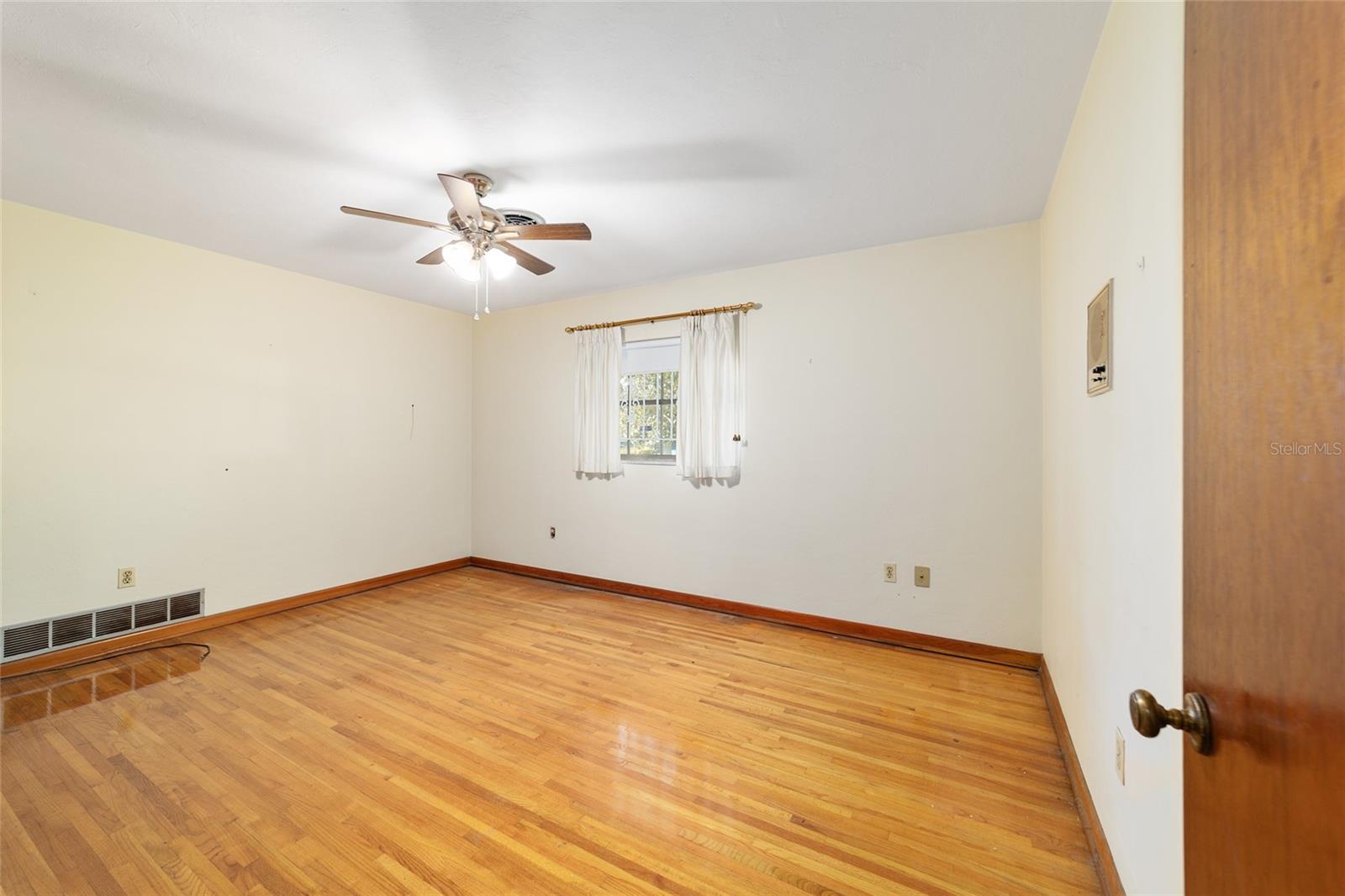 Image 20 of 35 For 1904 14th Street