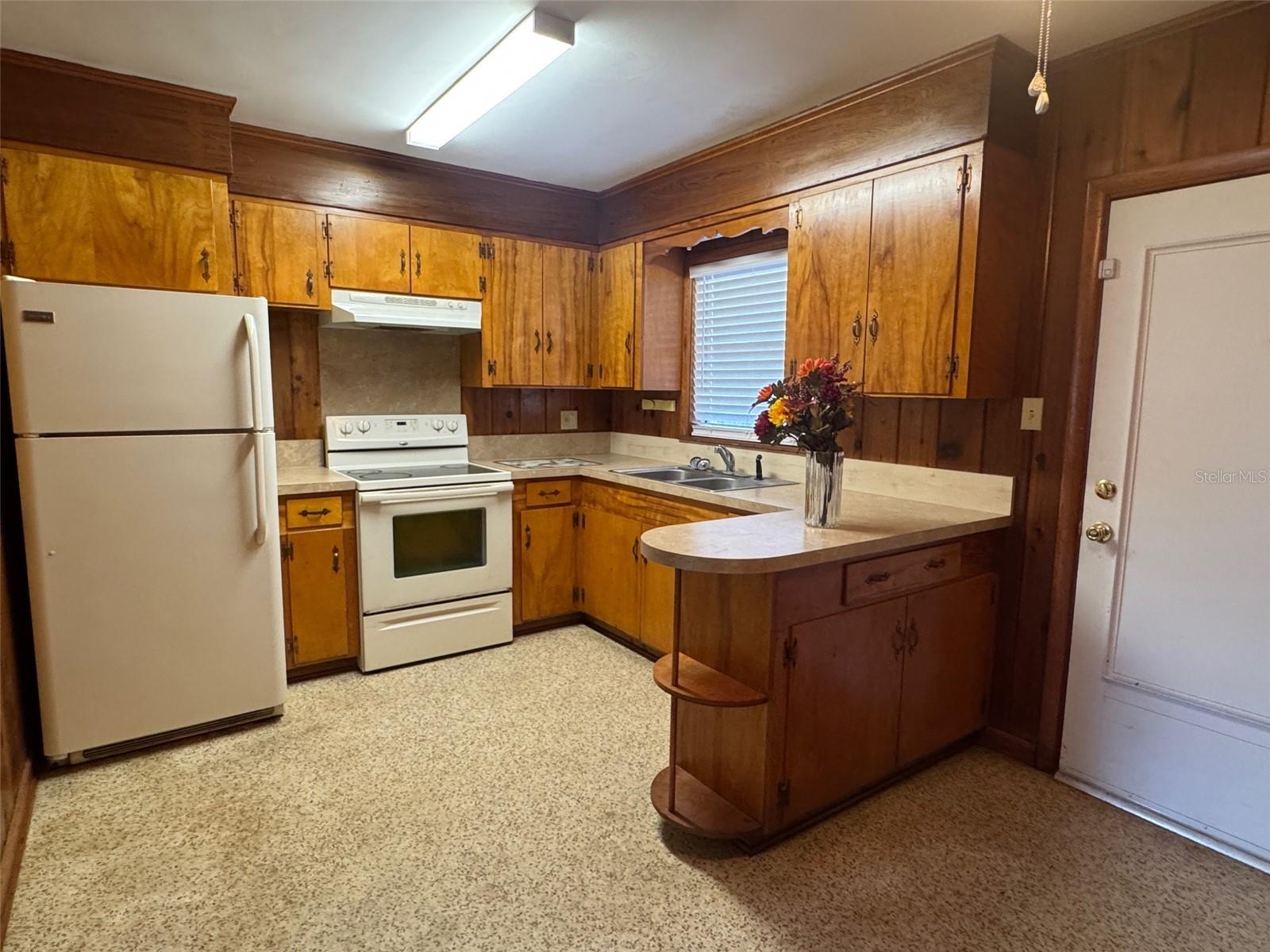 Image 11 of 33 For 1038 30th Avenue