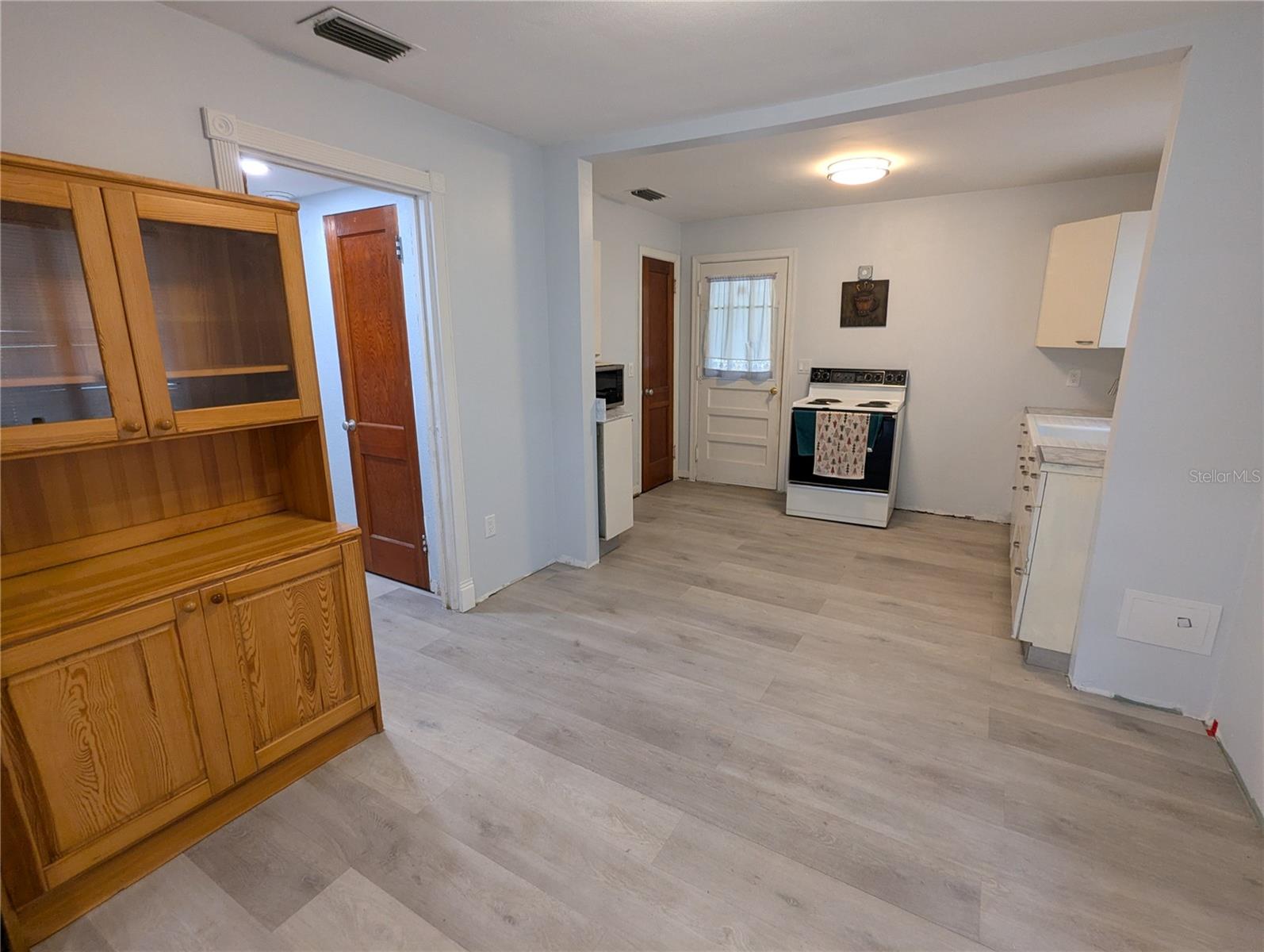 Image 13 of 37 For 1535 8th Street