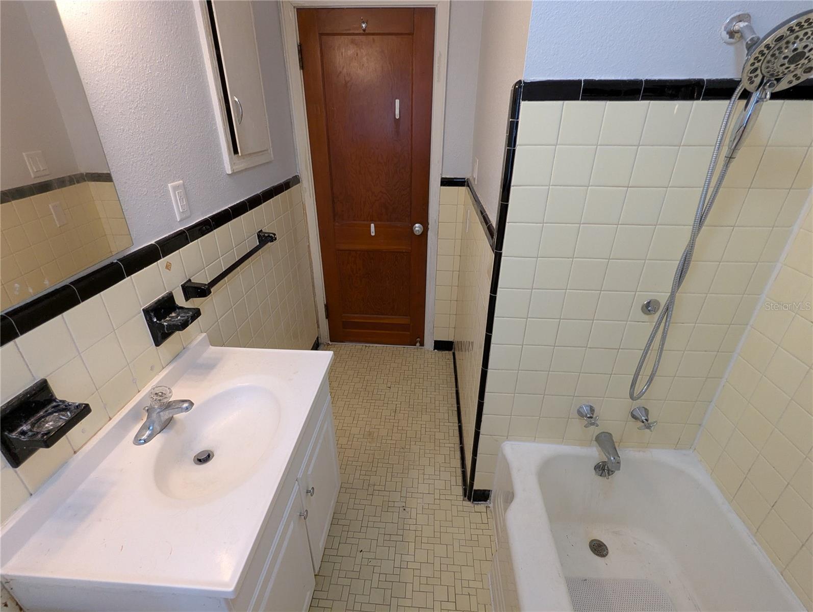 Image 20 of 37 For 1535 8th Street