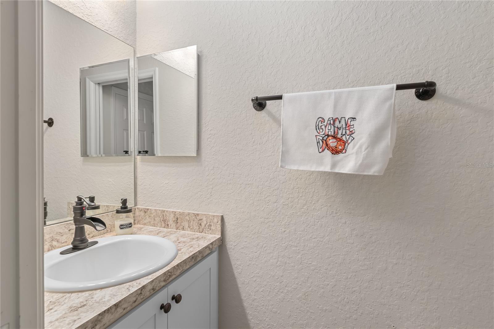 Image 33 of 69 For 9100 43rd Avenue