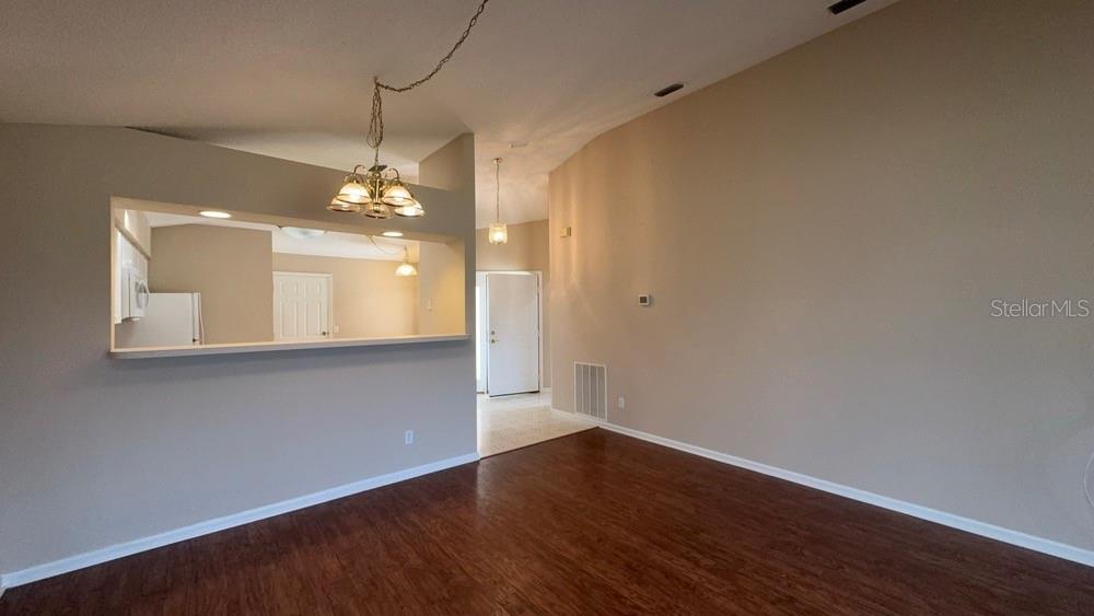 Image 10 of 31 For 5319 18th Street