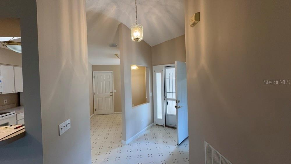 Image 15 of 31 For 5319 18th Street