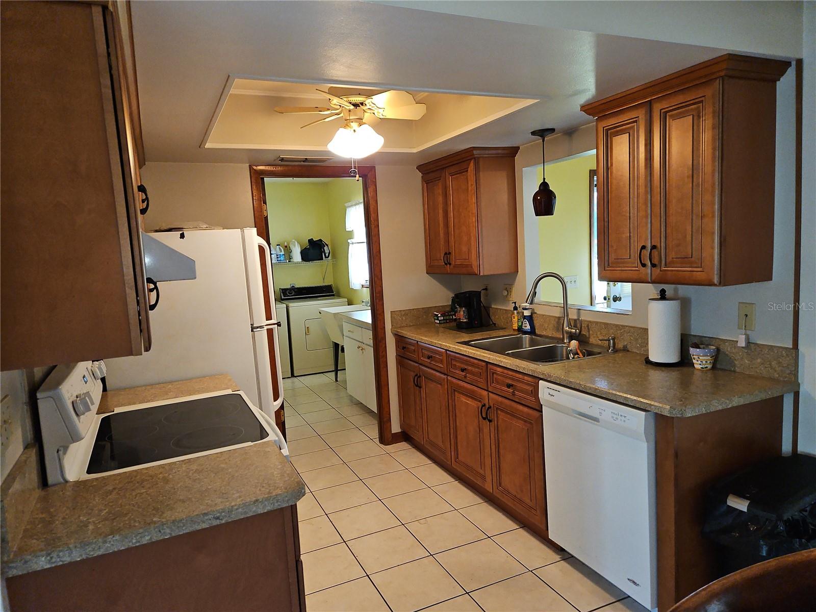 Image 6 of 31 For 11087 77th Court