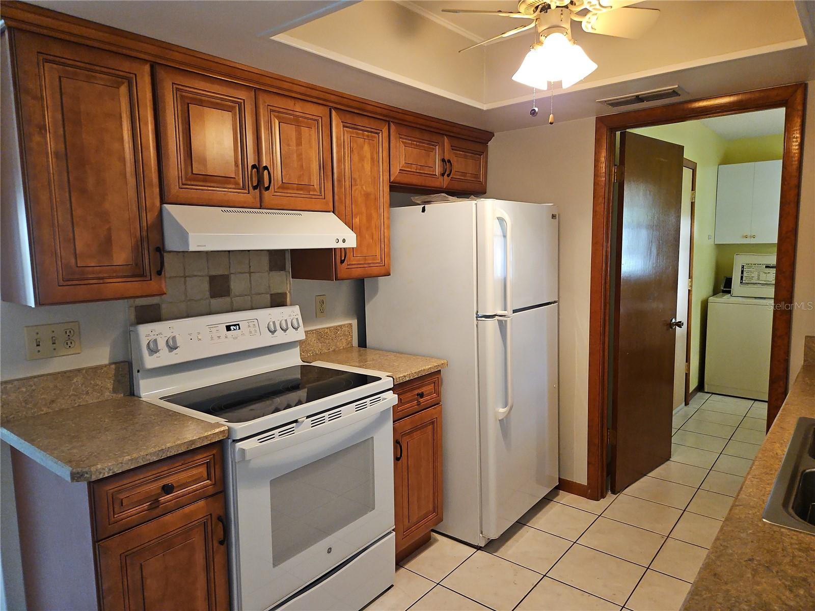 Image 8 of 31 For 11087 77th Court