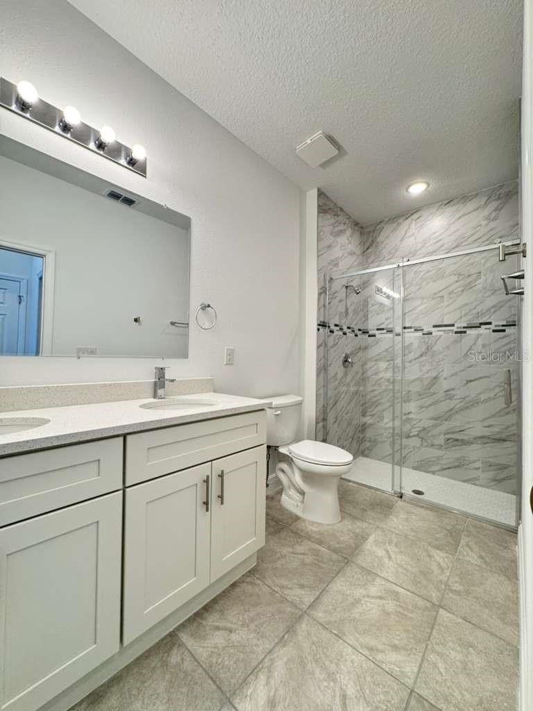 Image 25 of 51 For 2692 161st Loop