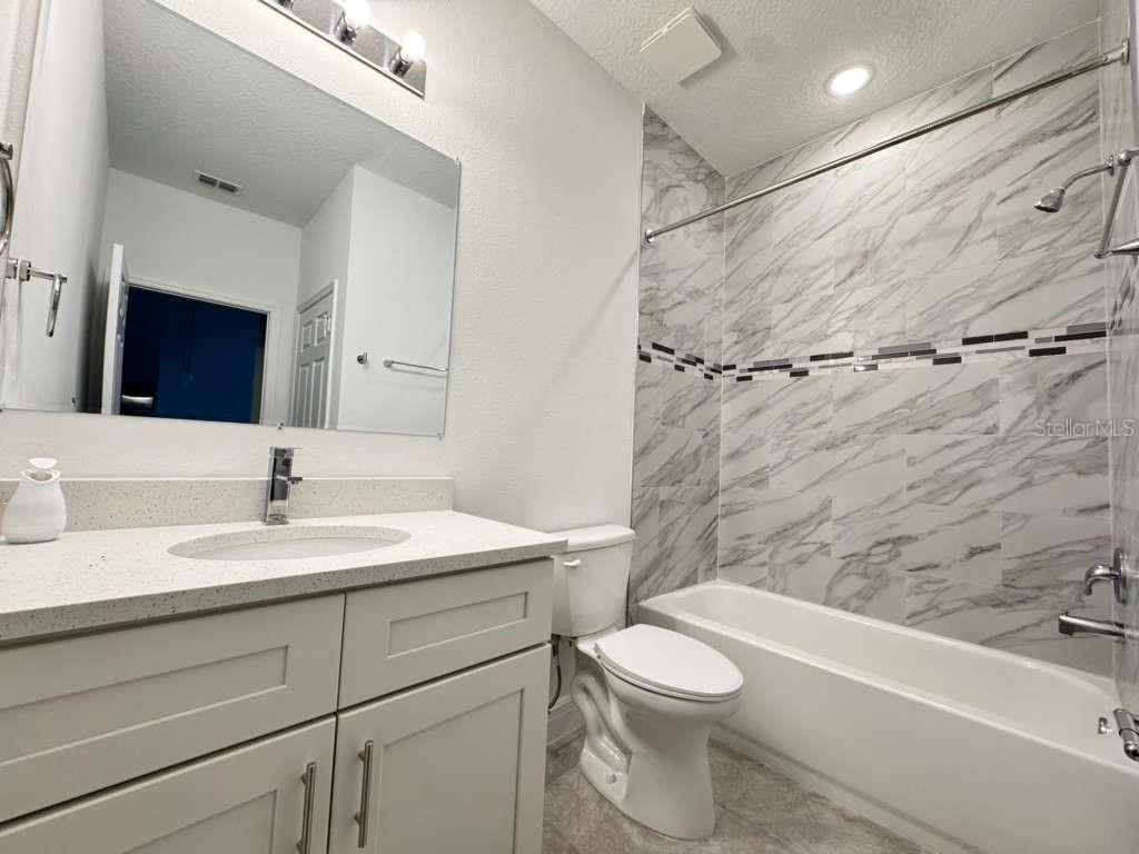 Image 34 of 51 For 2692 161st Loop