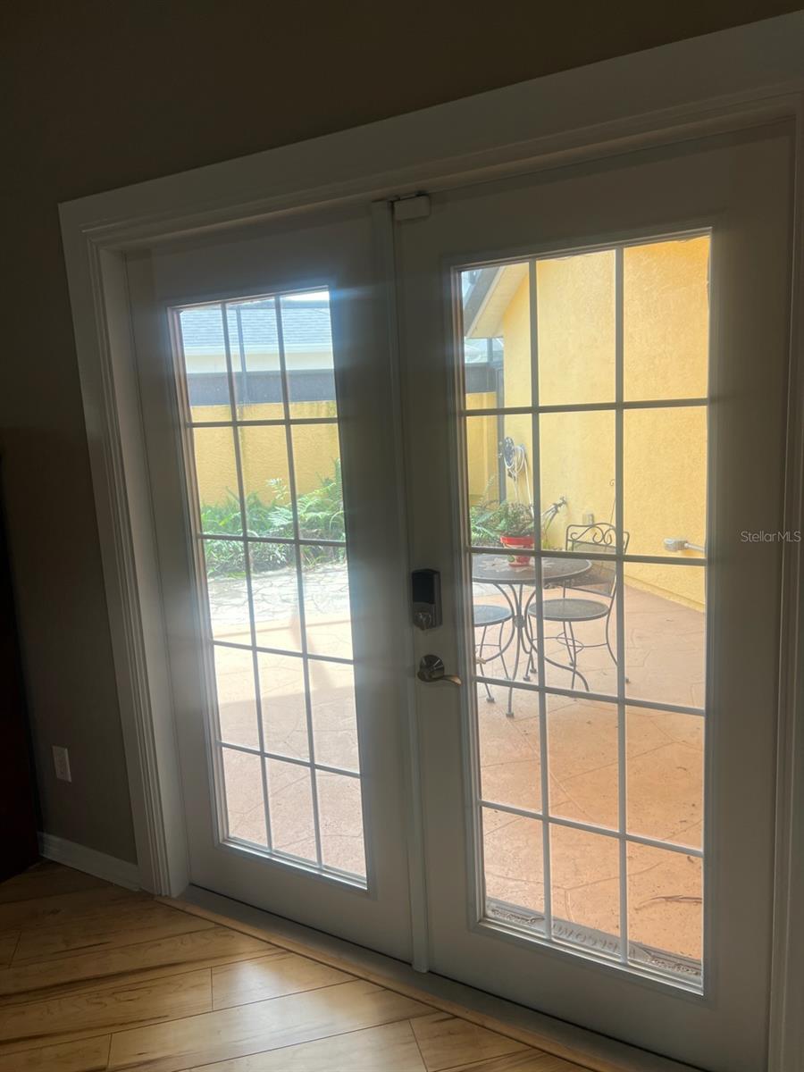 Image 7 of 12 For 17850 125 Circle