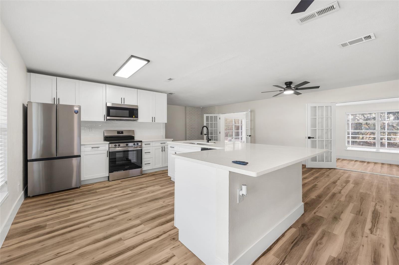 Image 12 of 35 For 1925 42nd Avenue