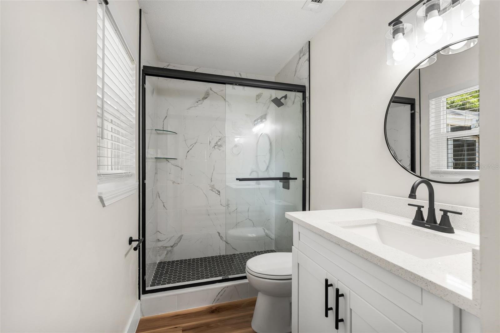 Image 16 of 35 For 1925 42nd Avenue