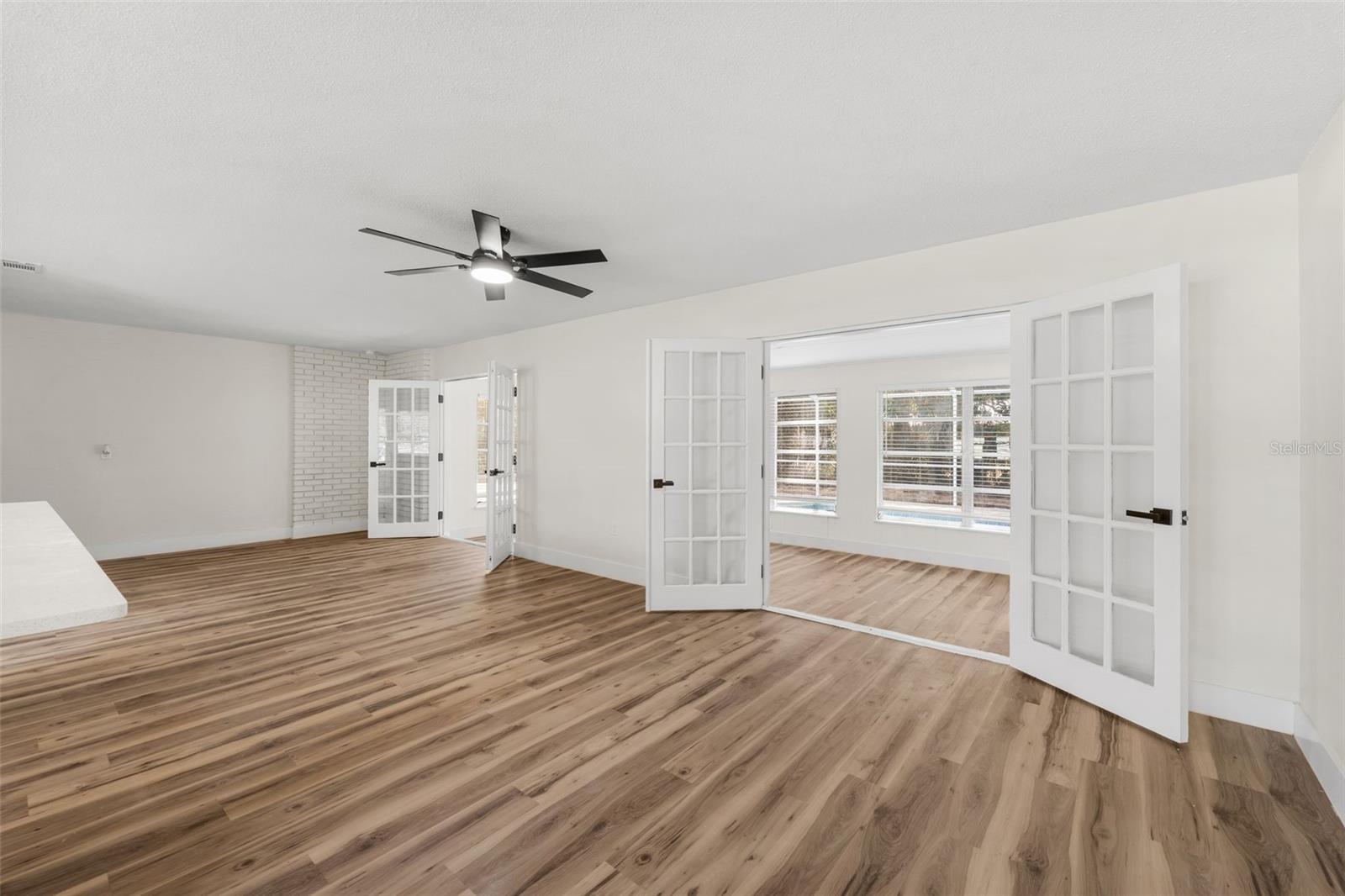 Image 6 of 35 For 1925 42nd Avenue